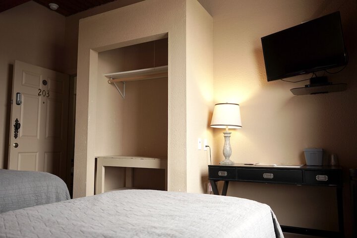 Room 18 of 45