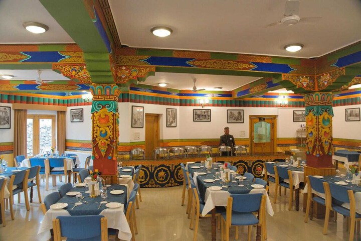 Dining Photos