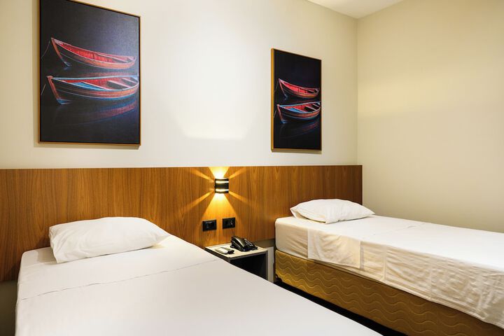 Room 14 of 68