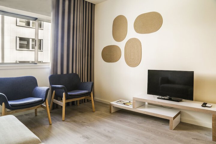 Room 45 of 93