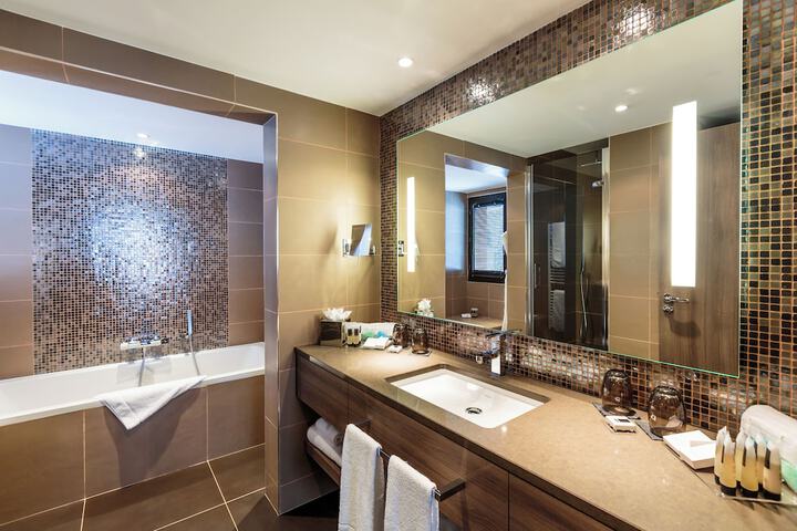 Bath Interior