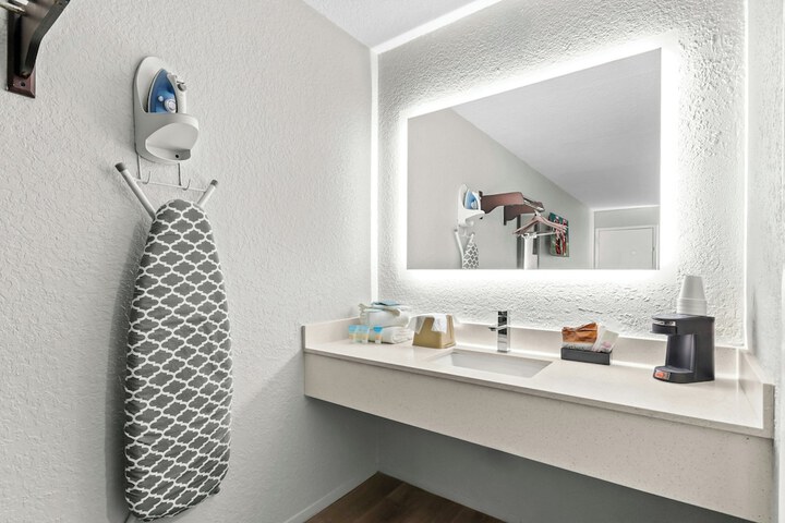 Bath Amenities