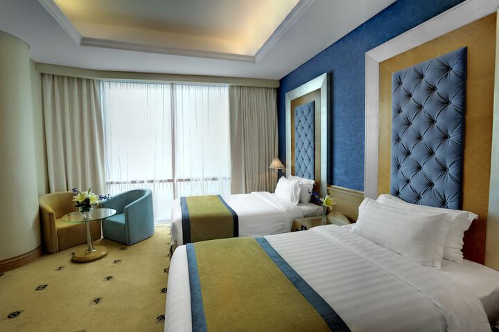 Room 10 of 67