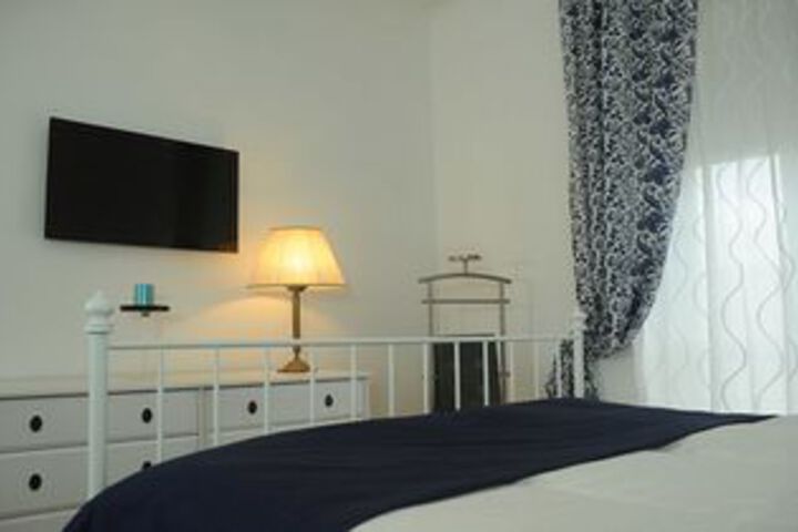 Room 20 of 29