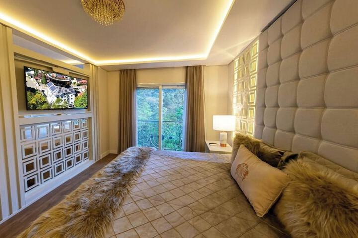 Room 22 of 67