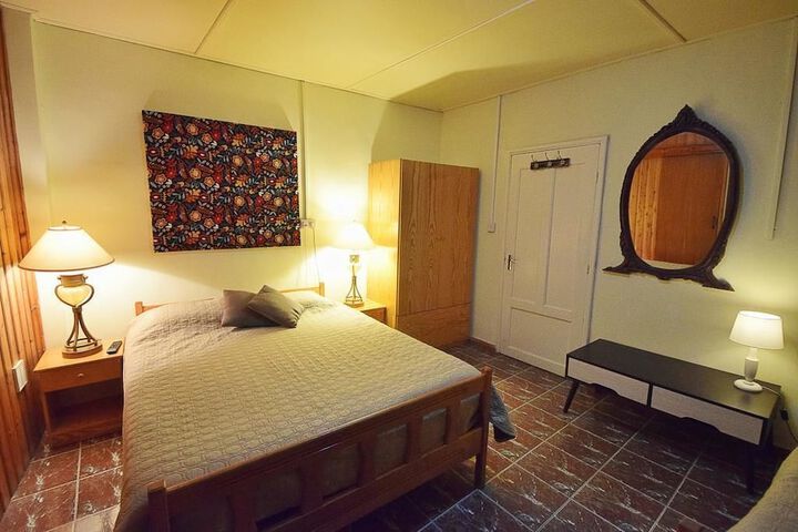 Room 28 of 54