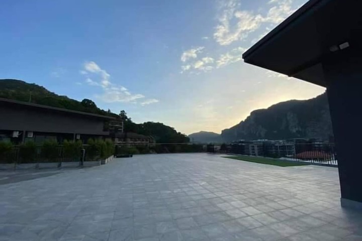Terrace/Patio 100 of 102