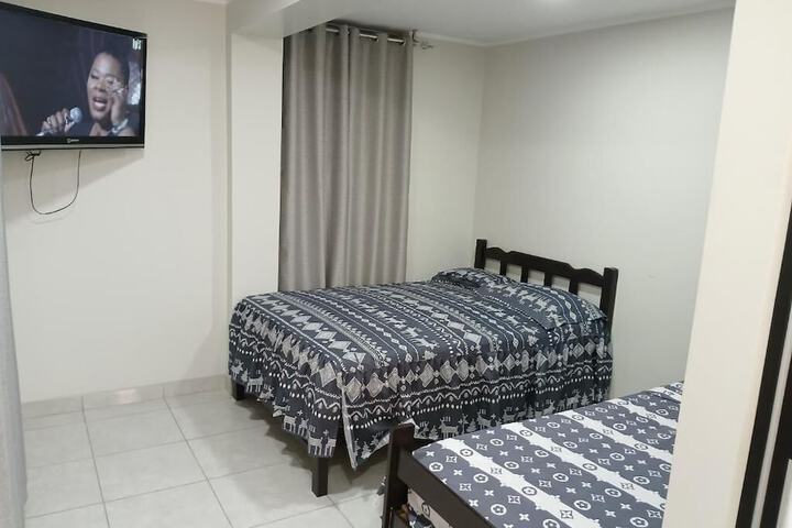 Room 3 of 7