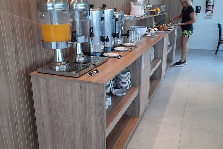 Breakfast/Coffee Service 34 of 51