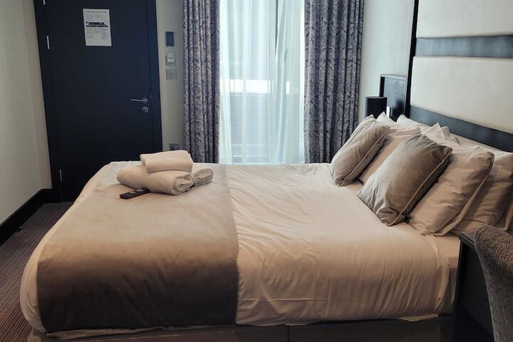 Room 38 of 90