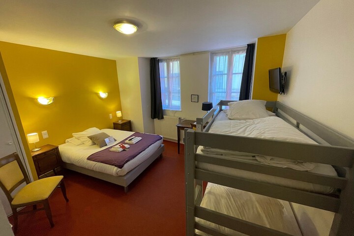 Room 8 of 27
