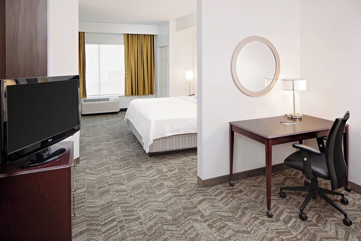 Room 7 of 25