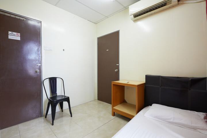 Room 42 of 96
