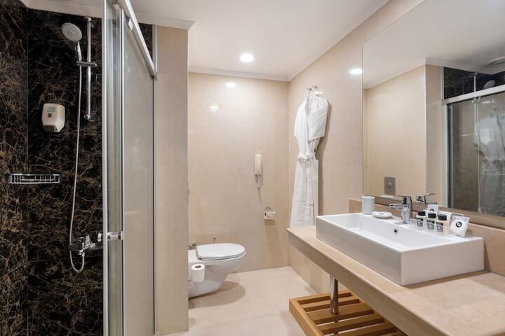 Clean Restrooms