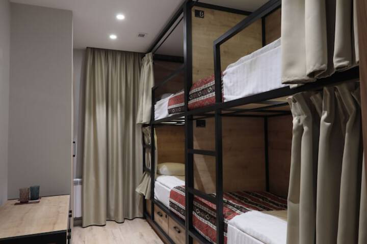 Room 14 of 61
