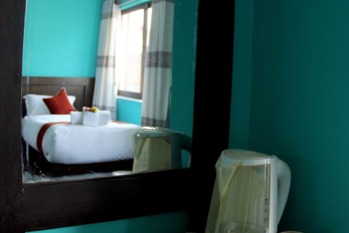 Room 18 of 35