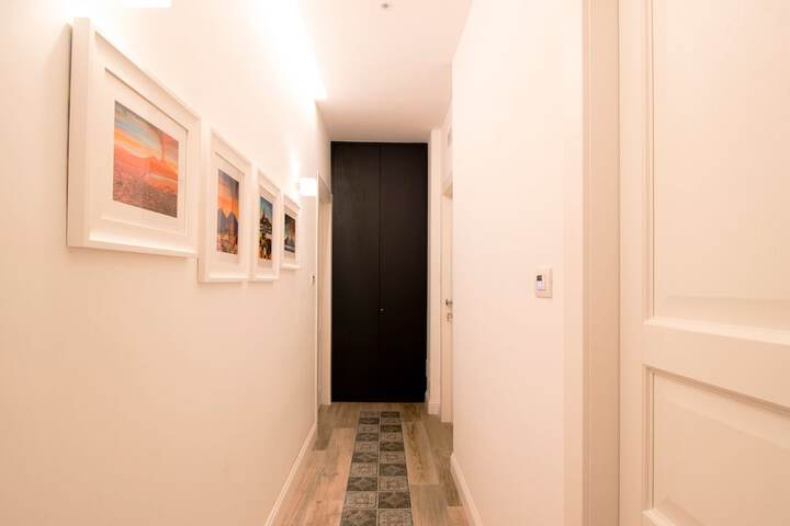 Ballroom/Hall 43 of 48