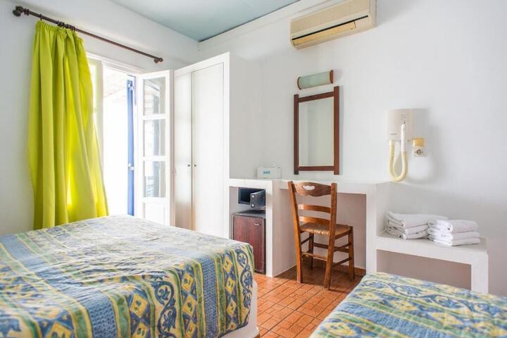 Room 46 of 92