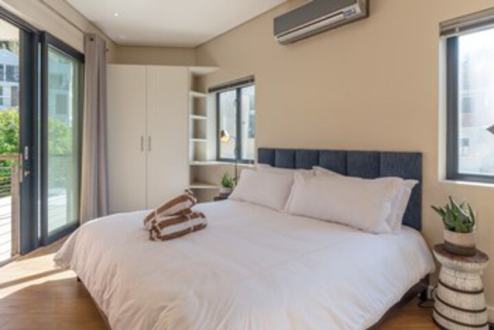 Room 14 of 30