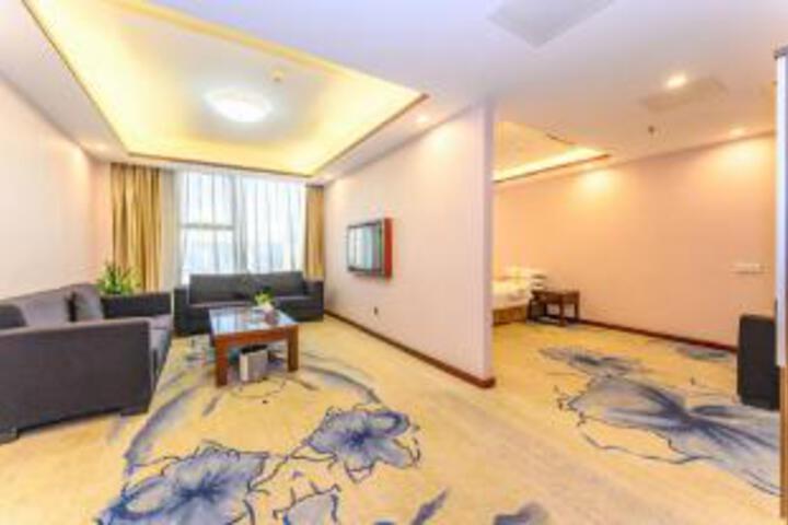 Langzhong Hotel