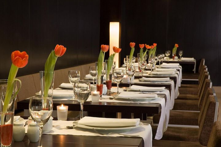 Dining 40 of 70