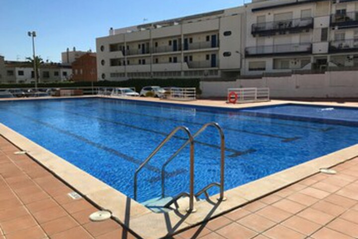 Pool 14 of 15