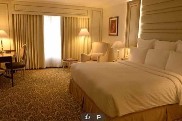 Room 9 of 9