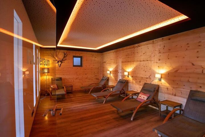 Spa 16 of 52