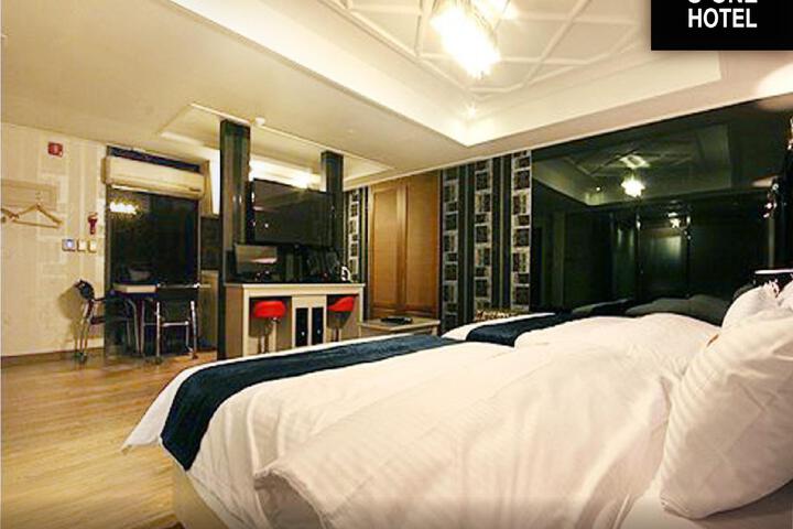 General 8 of 11