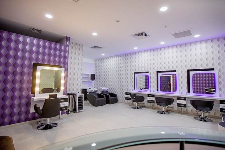 Hair salon