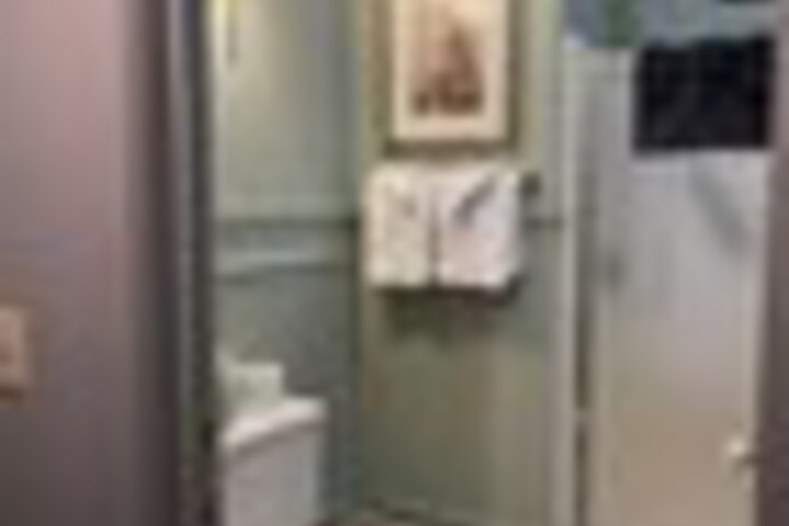 Room 95 of 117