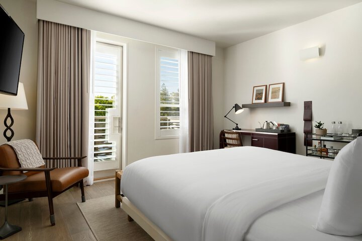 Room 34 of 114