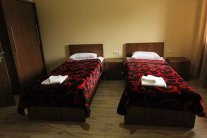 Room 17 of 31