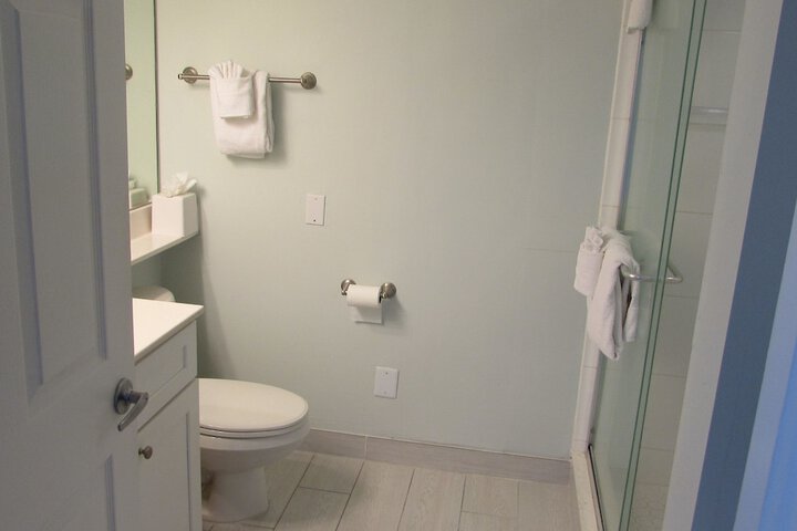 Room 44 of 229