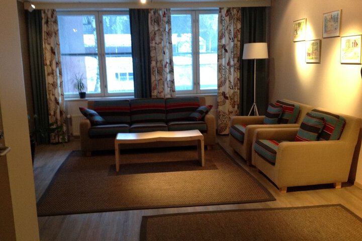 Room 27 of 87