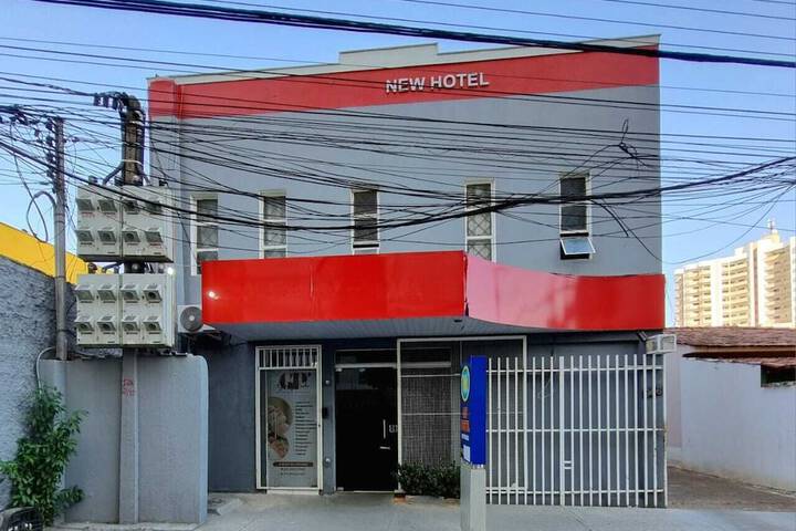 New hotel antes Day hostel