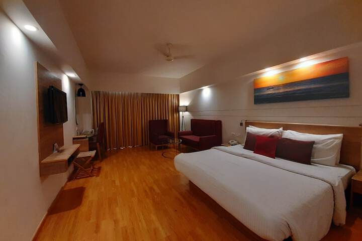 Room 11 of 42