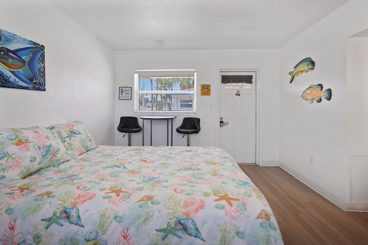 Room 80 of 166