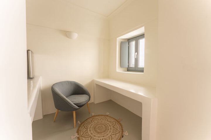Room 22 of 66