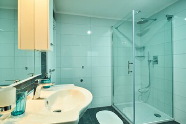 Room 34 of 306