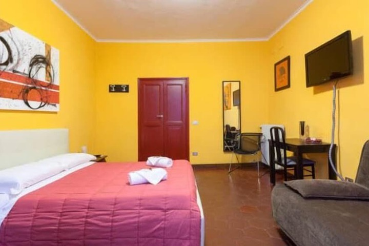 Room 20 of 53