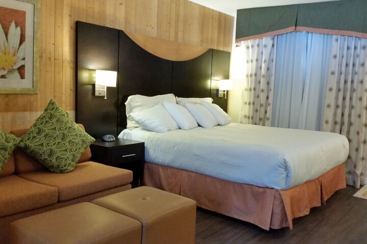 Room 5 of 36