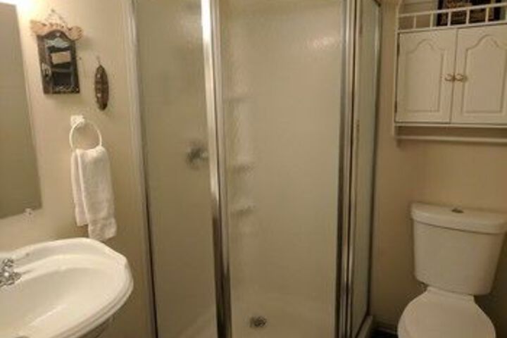 Room 6 of 20