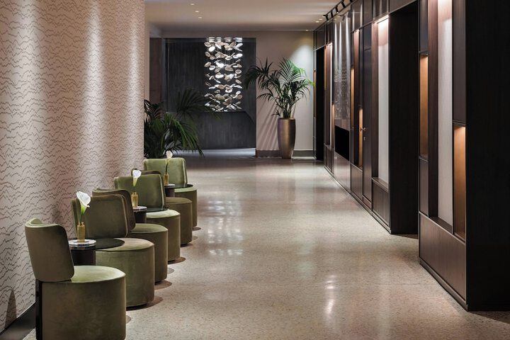 Ballroom/Hall 146 of 156