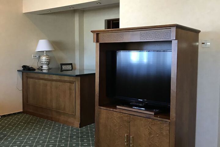 Room 17 of 64