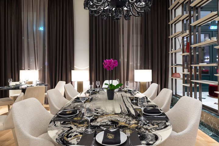 Dining 73 of 115