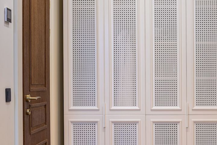Room 4 of 90