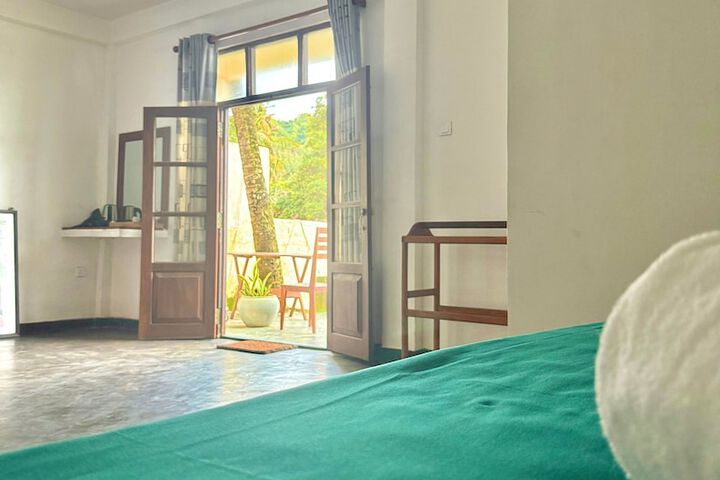 Room 20 of 93