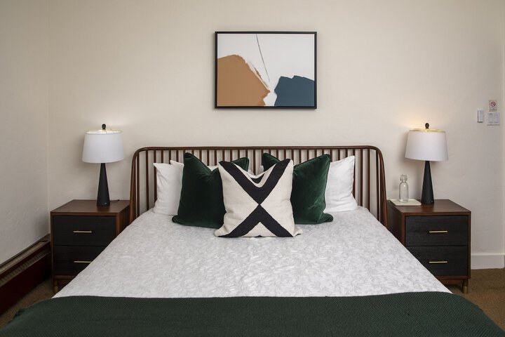 Room 51 of 141