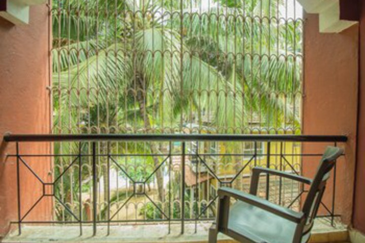 Oyo 12303 Home Cozy 1Bhk Baga